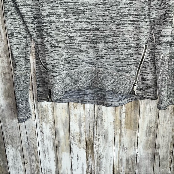 Athleta Blissful Space Grey Sweatshirt - Picture 4 of 7